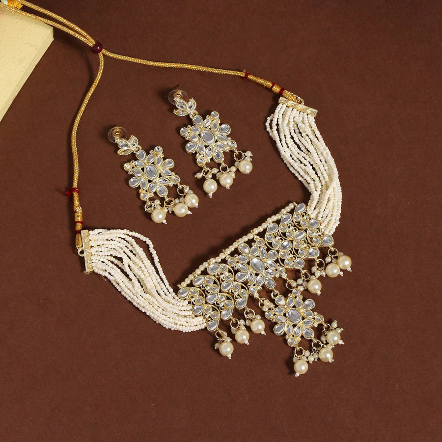 White Color Choker Kundan Necklace Set