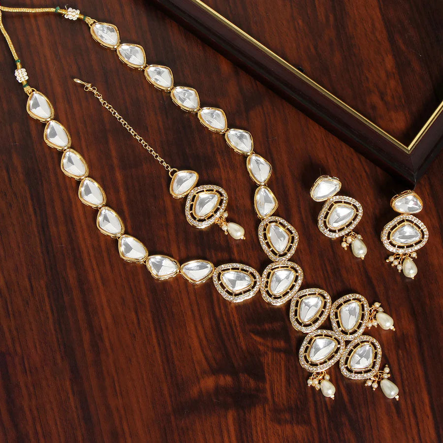 White Color Kundan Necklace Set
