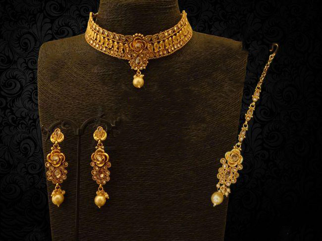 New Designer Antique Necklace With Maang Tikka